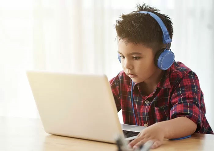 کلاس آنلاین آموزش برنامه نویسی برای کودک و نوجوان