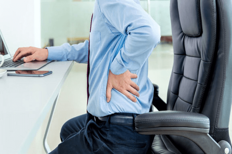 دلایل کمر و گردن درد در کارمندان