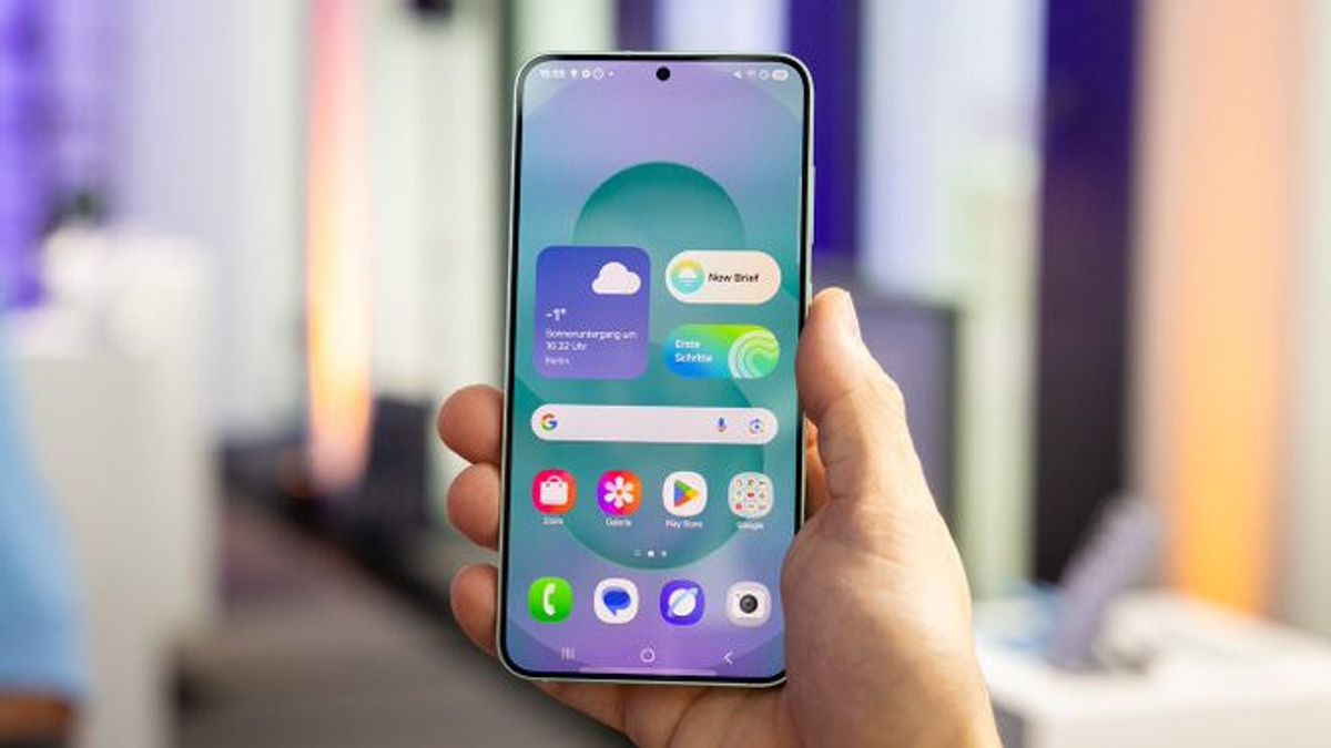 آپدیت رابط کاربری One UI 7 گوشی A35 