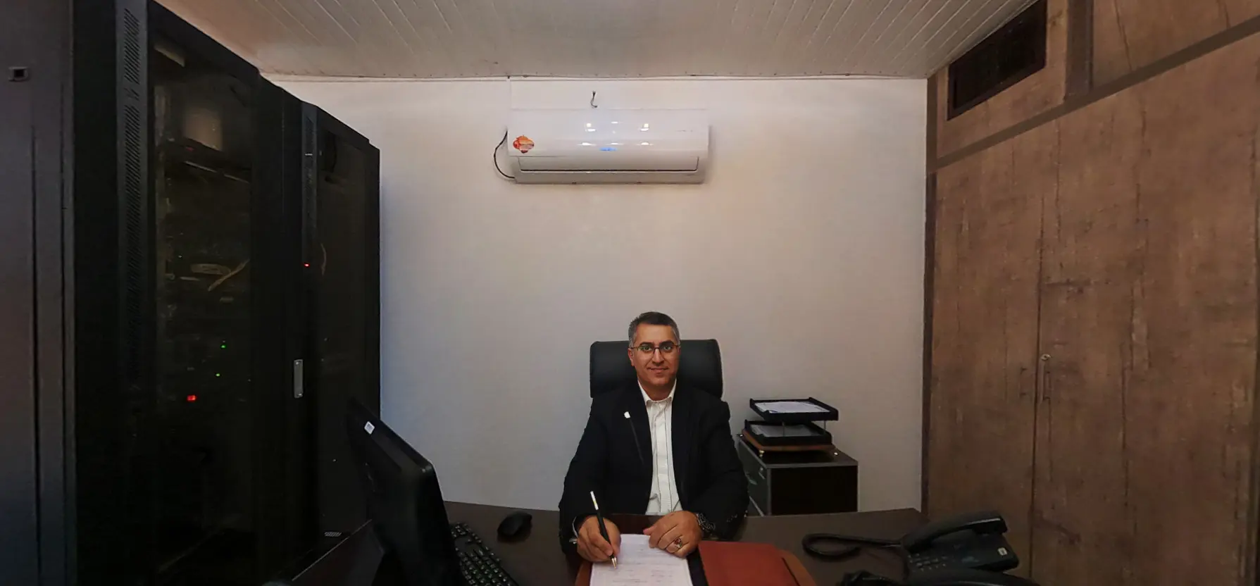 مدیر فروشگاه کامپیوترمال